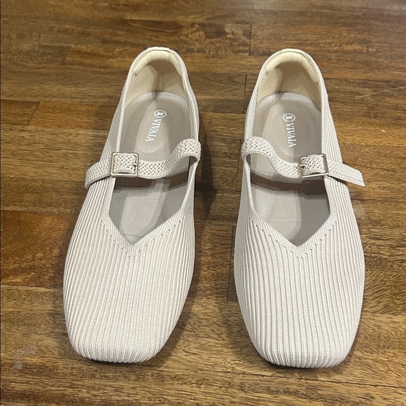 Vivaia Square-Toe Mary-Jane (Margot Mary-Jane) size 41.5 (10.5-11) - Picture 6 of 8